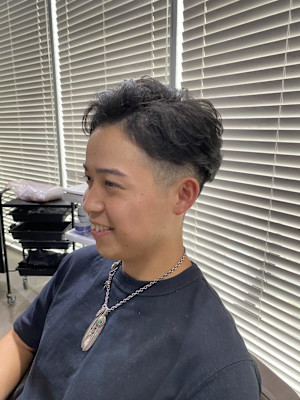 ウルフアッシュブラックカルマパーマベリーショート