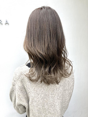 デザインカラー/レイヤーカット/ウェットヘア/オリーブ