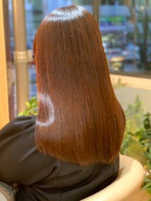 チョコレートブラウン　艶感ロング　髪質改善　ダメージレス