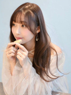 小顔バング　ロングレイヤー　シースルーバング　ゆる巻き