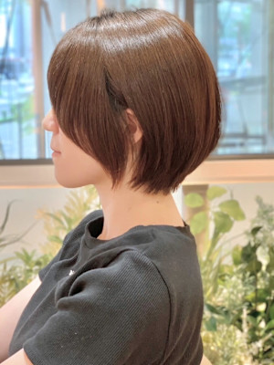 丸みショートマッシュ　小顔バング　顔周りカット　似合わせヘア