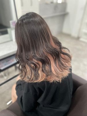 ピンクベージュインナーカラー