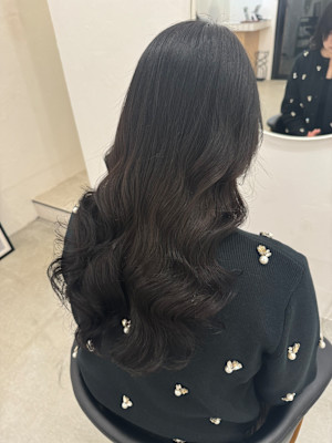 華やかで艶やかな韓国風パーマ/韓国レイヤー/暗髪