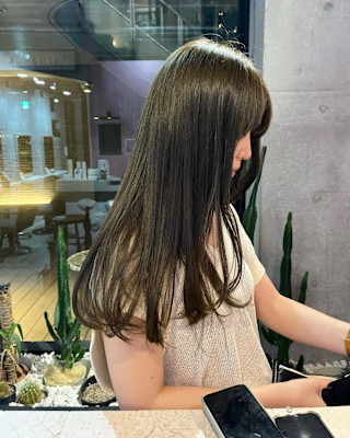 オリーブカラー