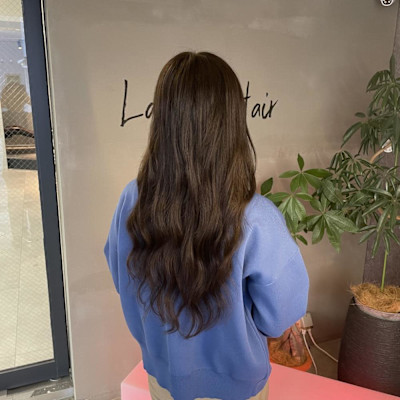 ダークブラウン