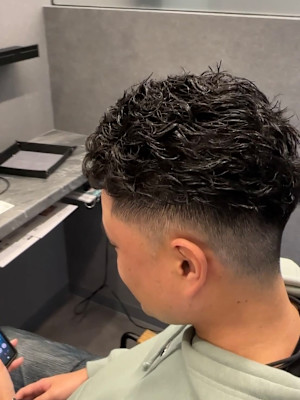 Men's hair salon &8×ショート