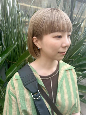 ボブ　ベージュカラー