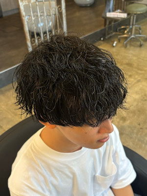 メンズ韓国系マッシュカットツイストスパイラル波巻きパーマ