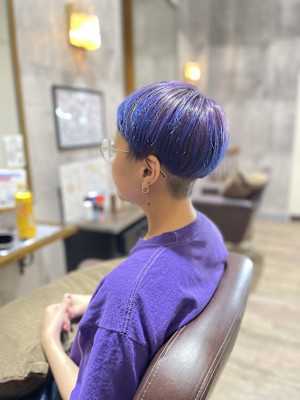 目を引くスタイル