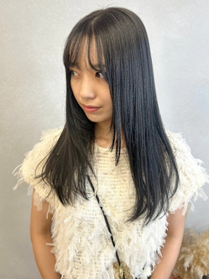 透明感カラーアッシュグレージュ＊顔まわりレイヤーカット