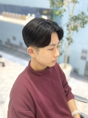 センターパート／メンズカット