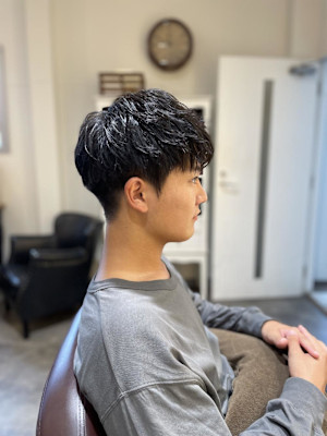 イケメン高校生カット