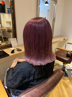 ダークピンク × 切りっぱなしボブ