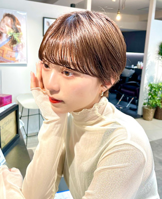 艶のあるマッシュショート