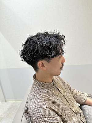 枚方大人波巻パーマ○山地