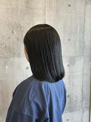 アッシュブラック