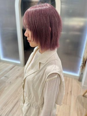 ラベンダーベージュイルミナカラー/レイヤーボブカット