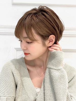 スタイリング簡単！大人耳掛けショート