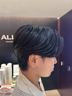 韓国ヘア センターパートウルフ カルマパーマ 表参道