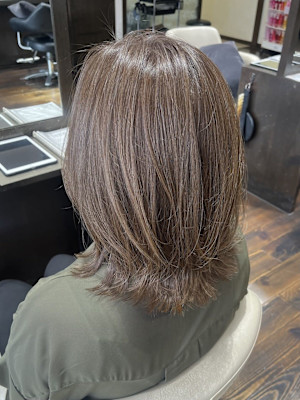 脱白髪染め 育てるハイライト 透明感カラー アッシグレージュ