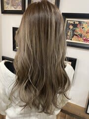 ナチュラルバレイヤージュ