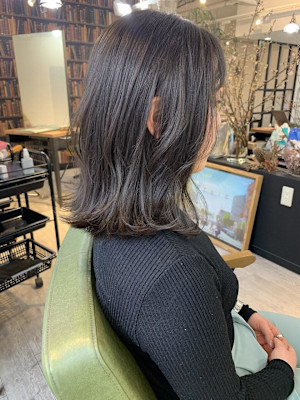 【Look at】透明感ヘルシースタイルニュアンスカラー