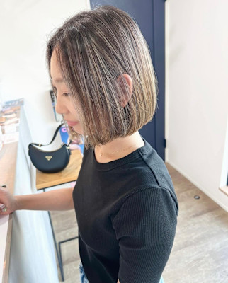 ブリーチバレイヤージュハイライトベージュカラー