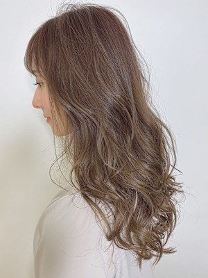 ★20代30代大人可愛いロングナチュラルハイライトまろベージ