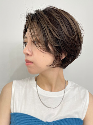 大人すっきりショートボブ