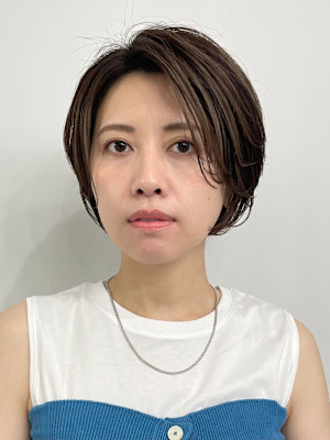 大人すっきりショートボブ