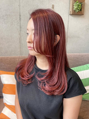 イエベの方にもブルベの方にも♪合わせやすいピンクカラー