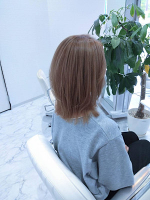 ミルクティーベージュ　レイヤースタイル