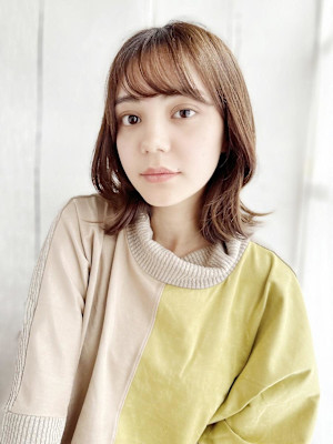 くびれスタイルの韓国風エギョモリスタイル