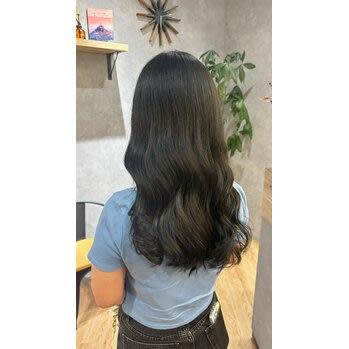 秋口に大人気　オリーブカラー