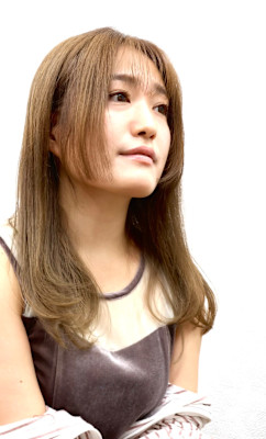 フェミニンレイヤー/ダブルカラー/ニュアンスベージュ