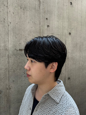 韓国風カルマパーマ 韓国スタイル メンズ 原宿 表参道