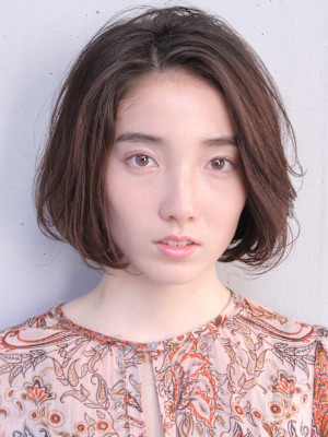 大人フラットボブ