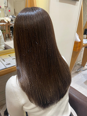 高濃度水素カラートリートメントグレージュ×MIHO