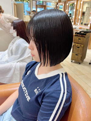 Ｎｅｏｌｉｖｅｋｕｔａ町田店】切りっぱなしボブ