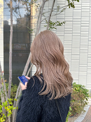 ロングレイヤー×ハイトーンミルクティーベージュ