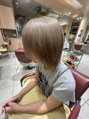 ミルクティカラー ブリーチ20代30代40代