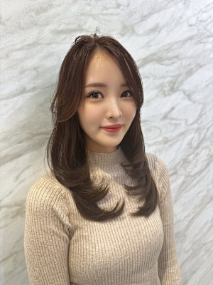 ワンカールで可愛い内巻きレイヤーカット担当平川友理