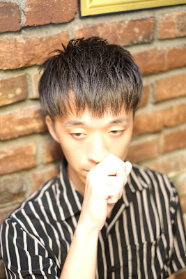 ビジネスツーブロック爽やか短髪スタイル