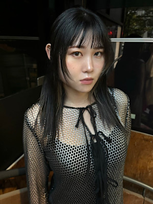 【 セミロングストレート × クールフェミニン 】 浅野美紀