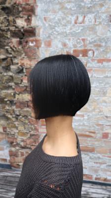前下がりショートボブ