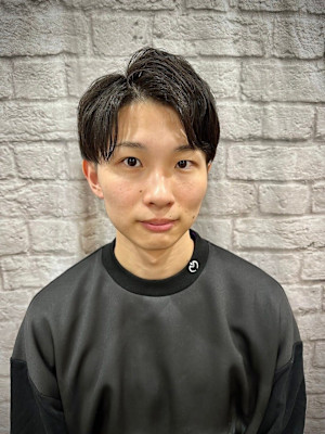 ナチュラルパートスタイル【理容室】