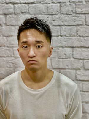 これぞバーバースタイル！ソフトモヒカン！【理容室】