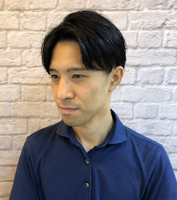 流行りの大人の色気【センターパート】【理容室】