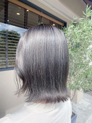 ハイライトで透明感カラー