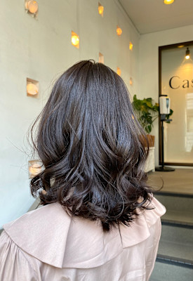 ラベンダーブルージュ・外ハネくびれミディ